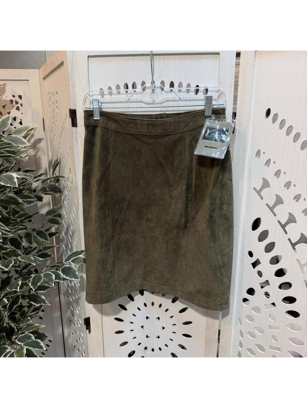 🤎 Vintage G-III Genuine Suede Leather Skirt | Olive Green | Size 9/10 🤎